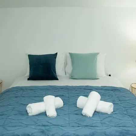 Modern Apartment Close To Milos Ton Xotikon Tríkala Dış mekan fotoğraf